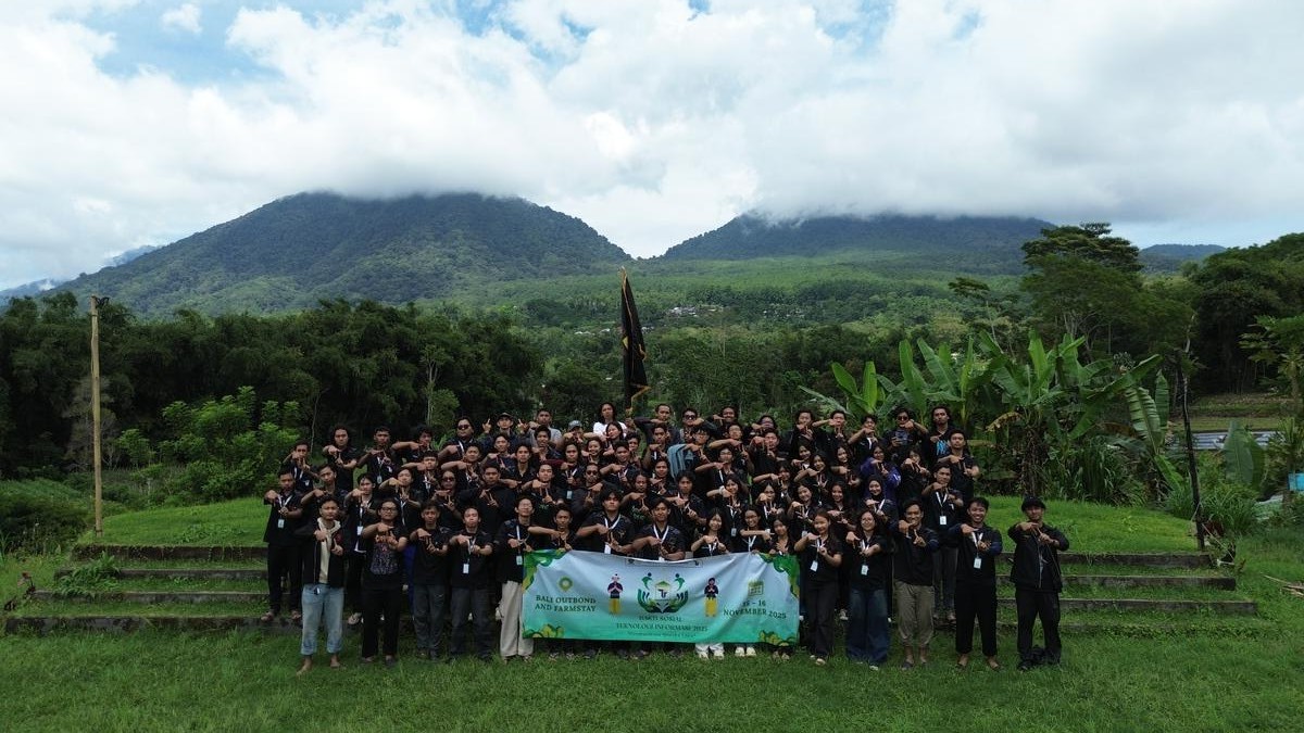 COMMITTEE - BAKTI SOSIAL TI HMTI 2025